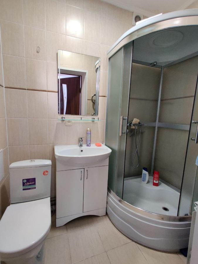 Комната В 4Х Комнатной Квартире Almaty Esterno foto
